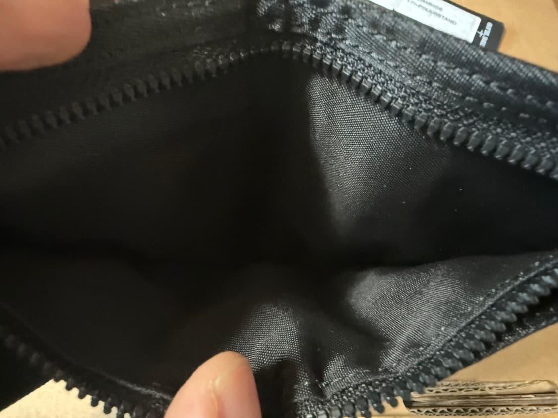 스톤아일랜드 리플렉티브 패널 벨크로 소가죽 지갑 상품이미지5