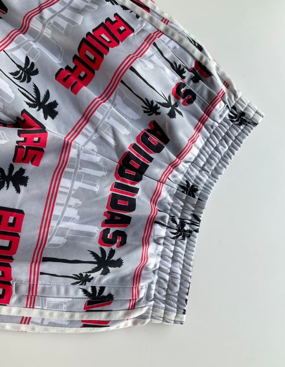 아디다스 오리지널 니고 LA 팜 파이어버드 트랙 쇼츠ADIDAS ORIG 상품이미지2