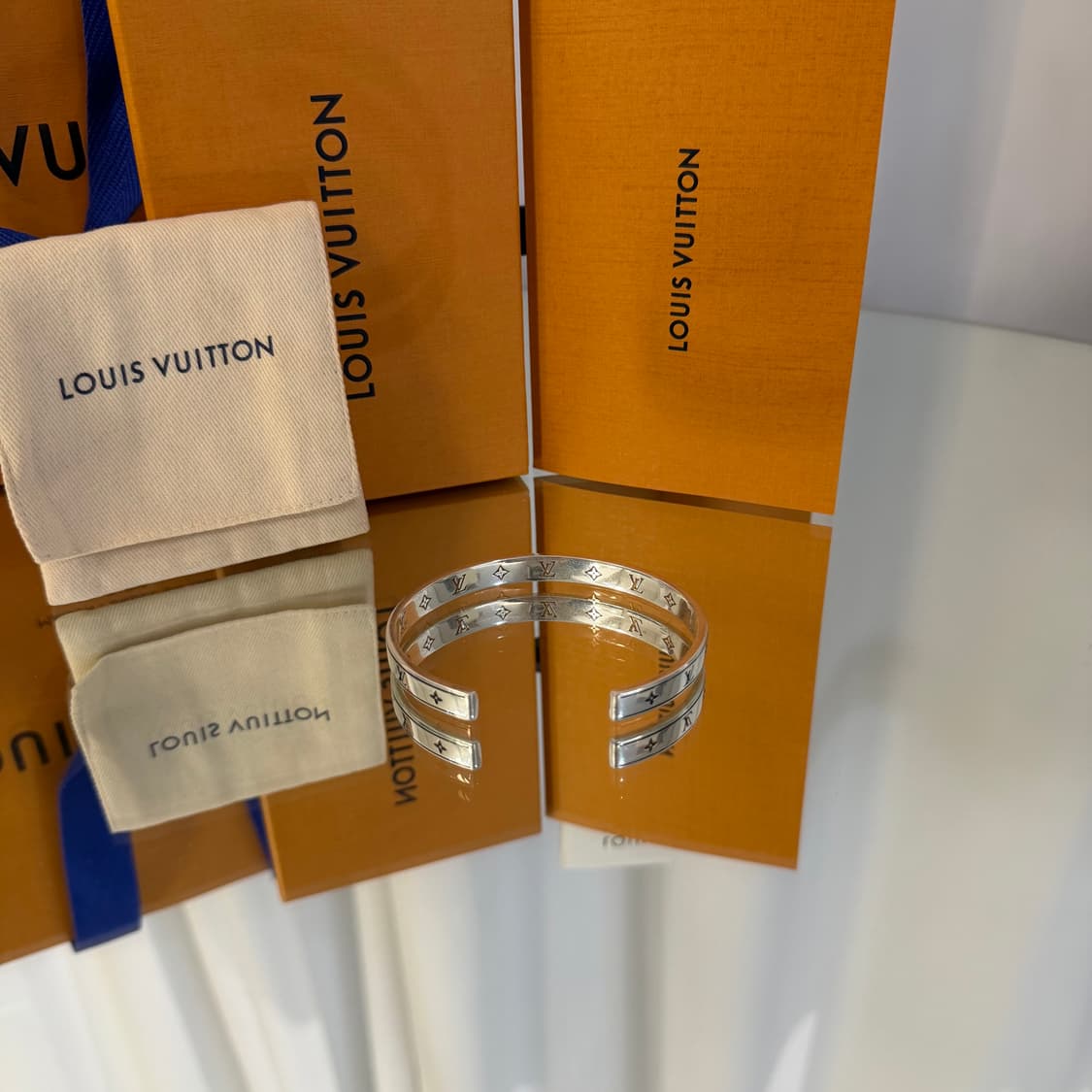 (L)루이비통 LV 스파이크 뱅글 팔찌 상품이미지3