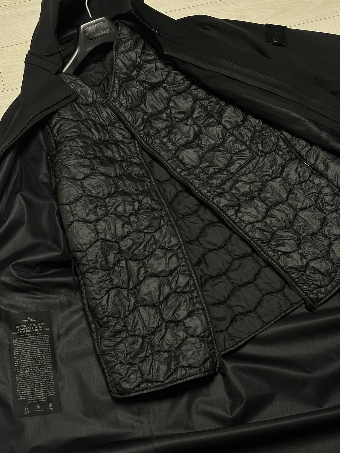 스톤아일랜드 탱크쉴드 고스트피스 패딩 XL(105-110) 상품이미지4