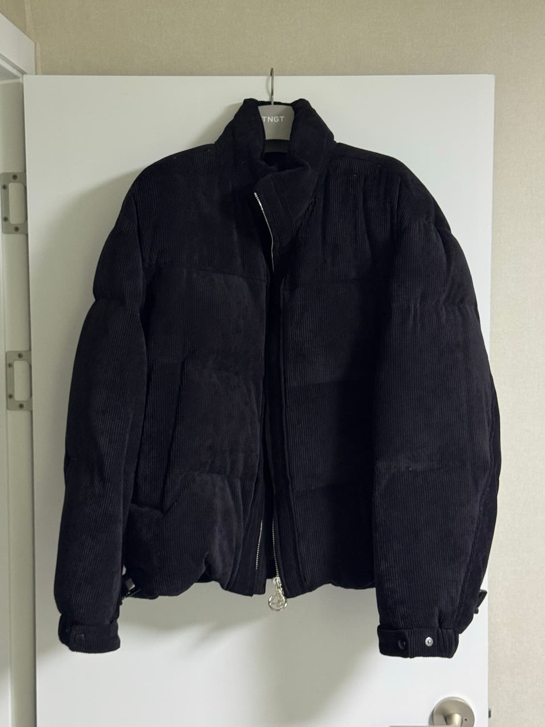 <52> 솔리드옴므 23FW 코듀로이 구스 다운 블랙 상품이미지1