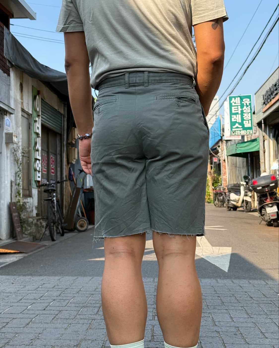 90-00‘s 입생로랑 푸어 옴므 투턱 컷오프 치노 쇼츠 32 상품이미지8