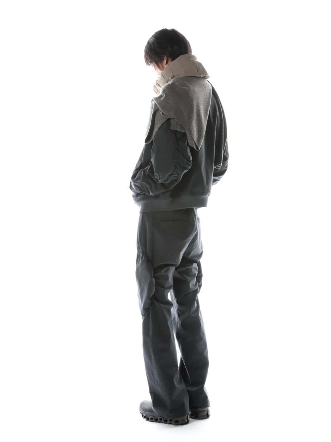 포스트아카이브팩션 파프 셔링팬츠 2025 차콜 그레이 상품이미지1