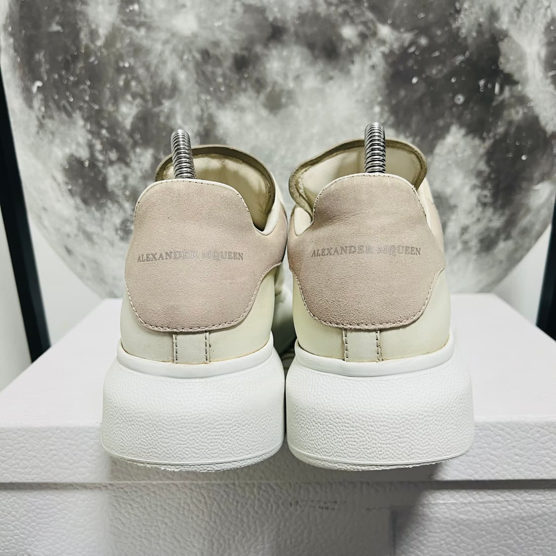 정품 36.5) 알렉산더 맥퀸 오버솔 스니커즈 230~235 상품이미지4