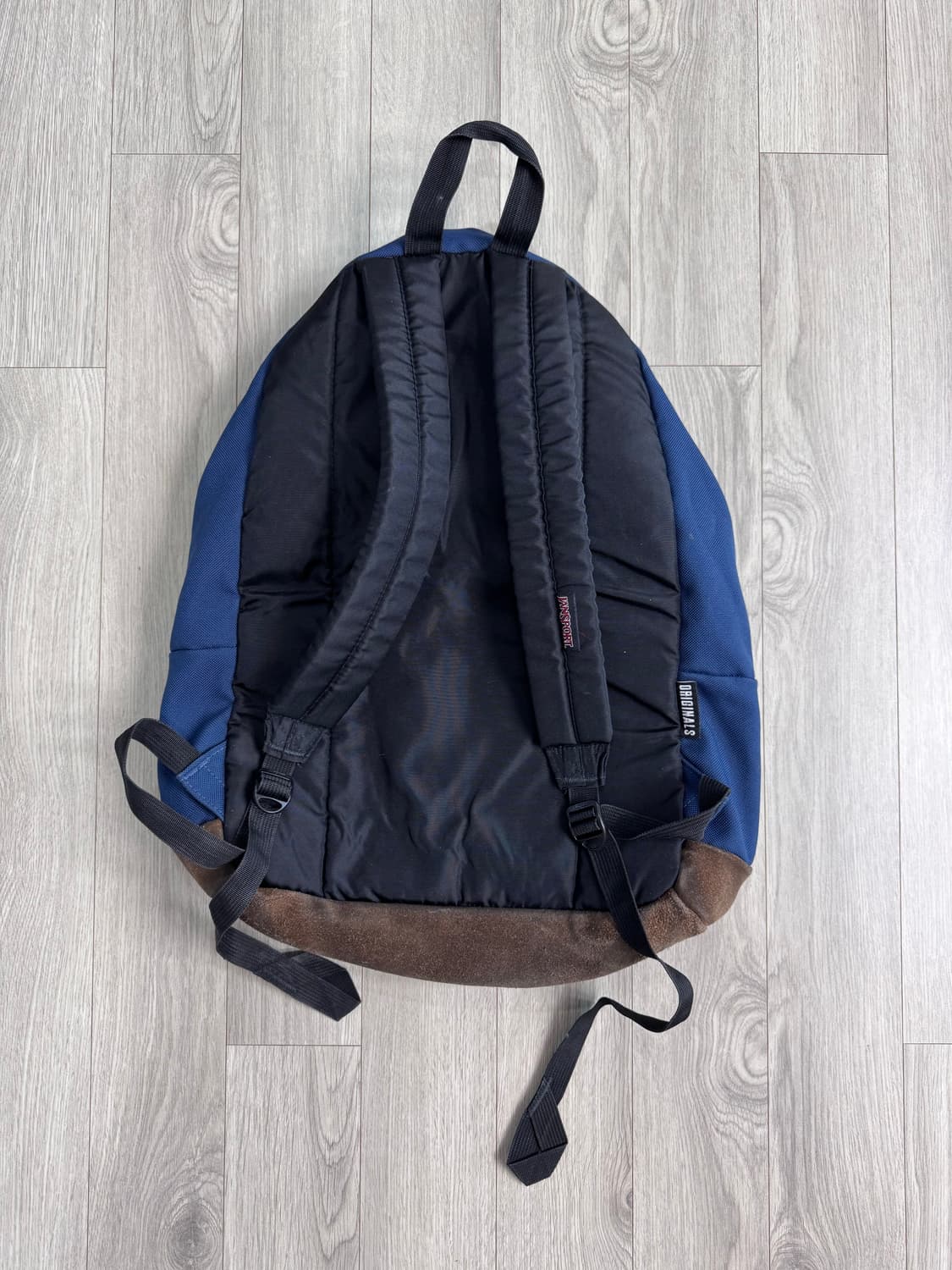 잔스포츠 네이비 스웨이드 백팩 상품이미지8