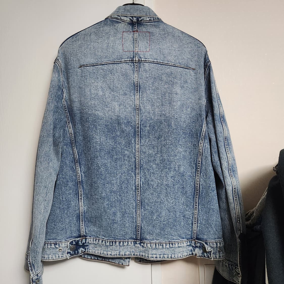 리바이스 엔지니어드진 워싱 트러커 자켓 블랭크탭 상품이미지3