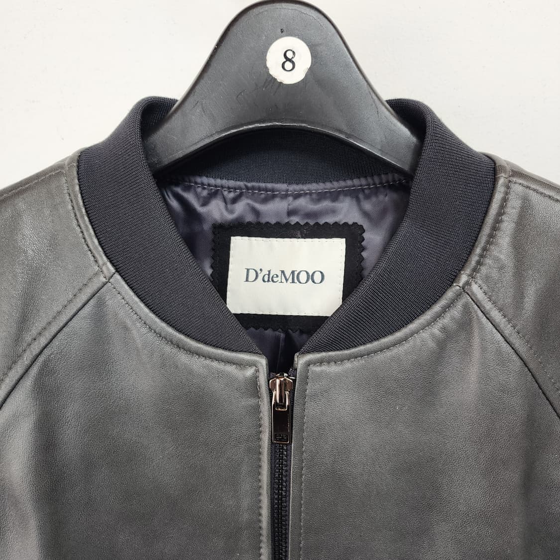 데무 블랙 레더 봄버 자켓 상품이미지2