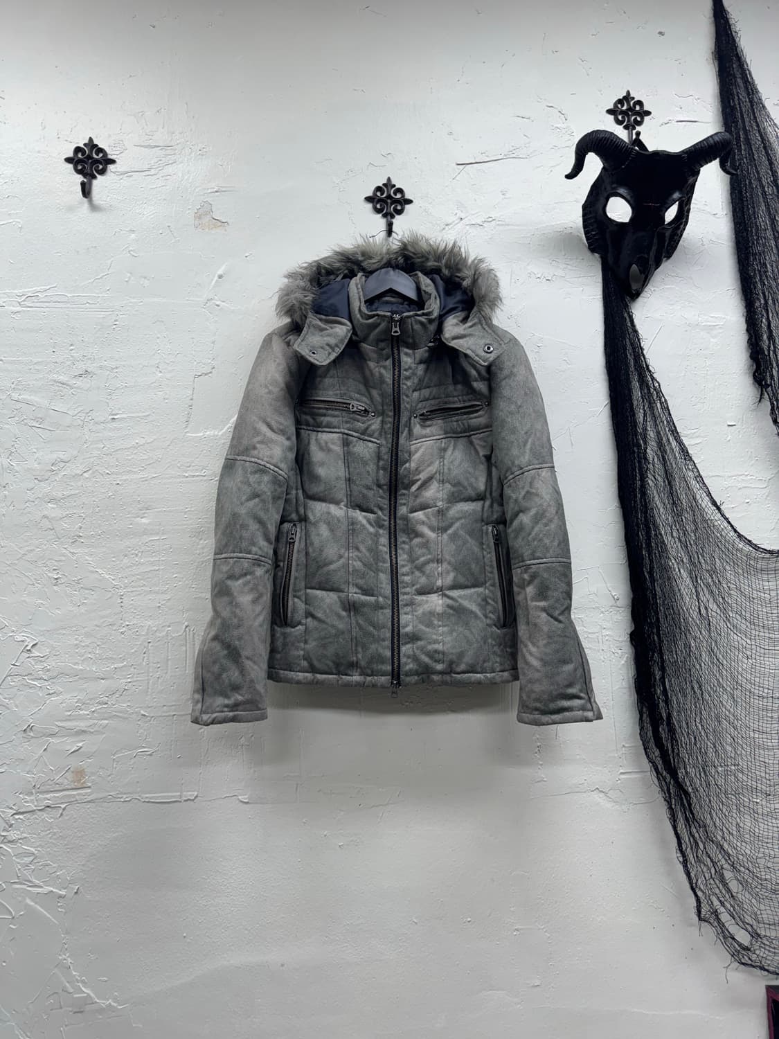 Tornado mart fake swede fur down jacket 상품이미지2