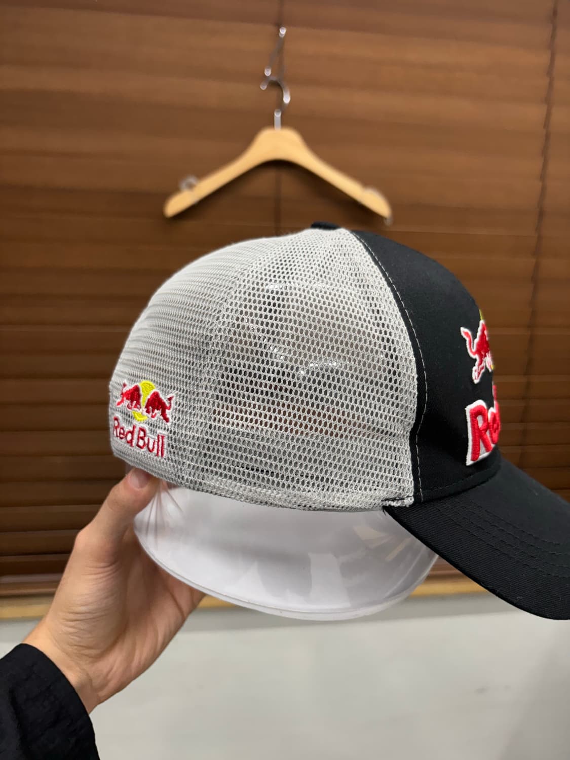 REDBULL 레드불 자수 로고 메쉬캡 모자 상품이미지2