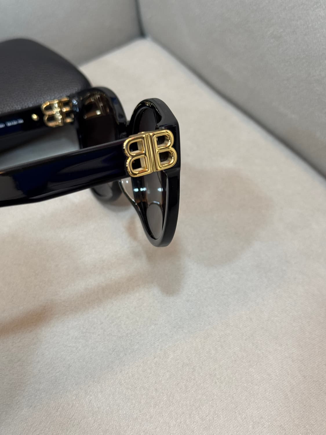 발렌시아가 BB 선글라스  상품이미지3