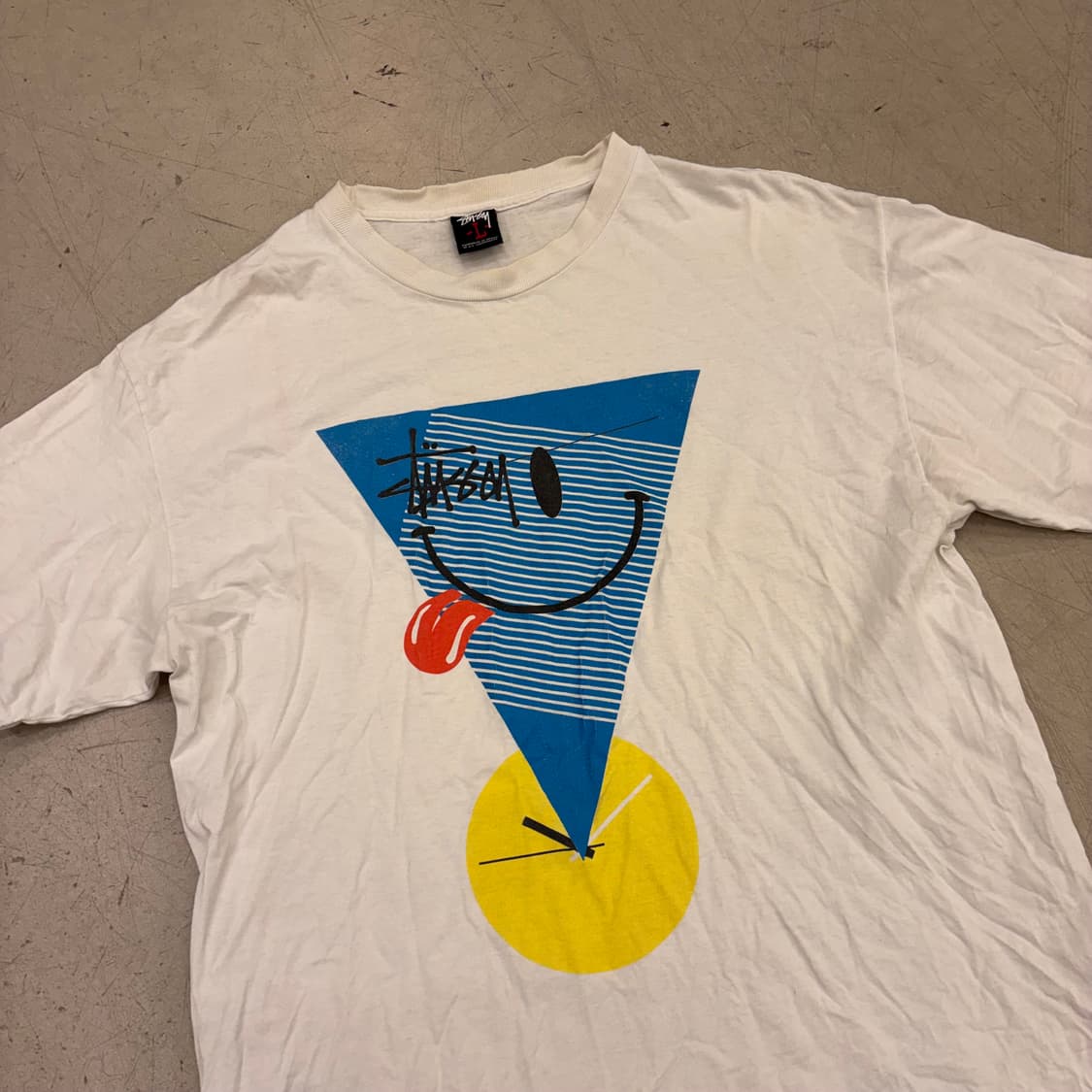 스투시 올드스쿨 스마일 빅로고 반팔티 상품이미지2