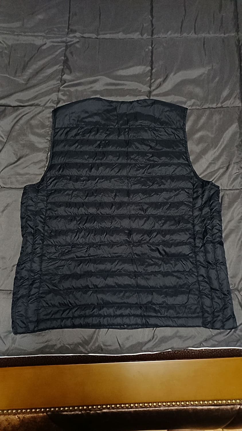 탑텐 네이비색 구스경량조끼 105 가슴57 기장68 상품이미지3