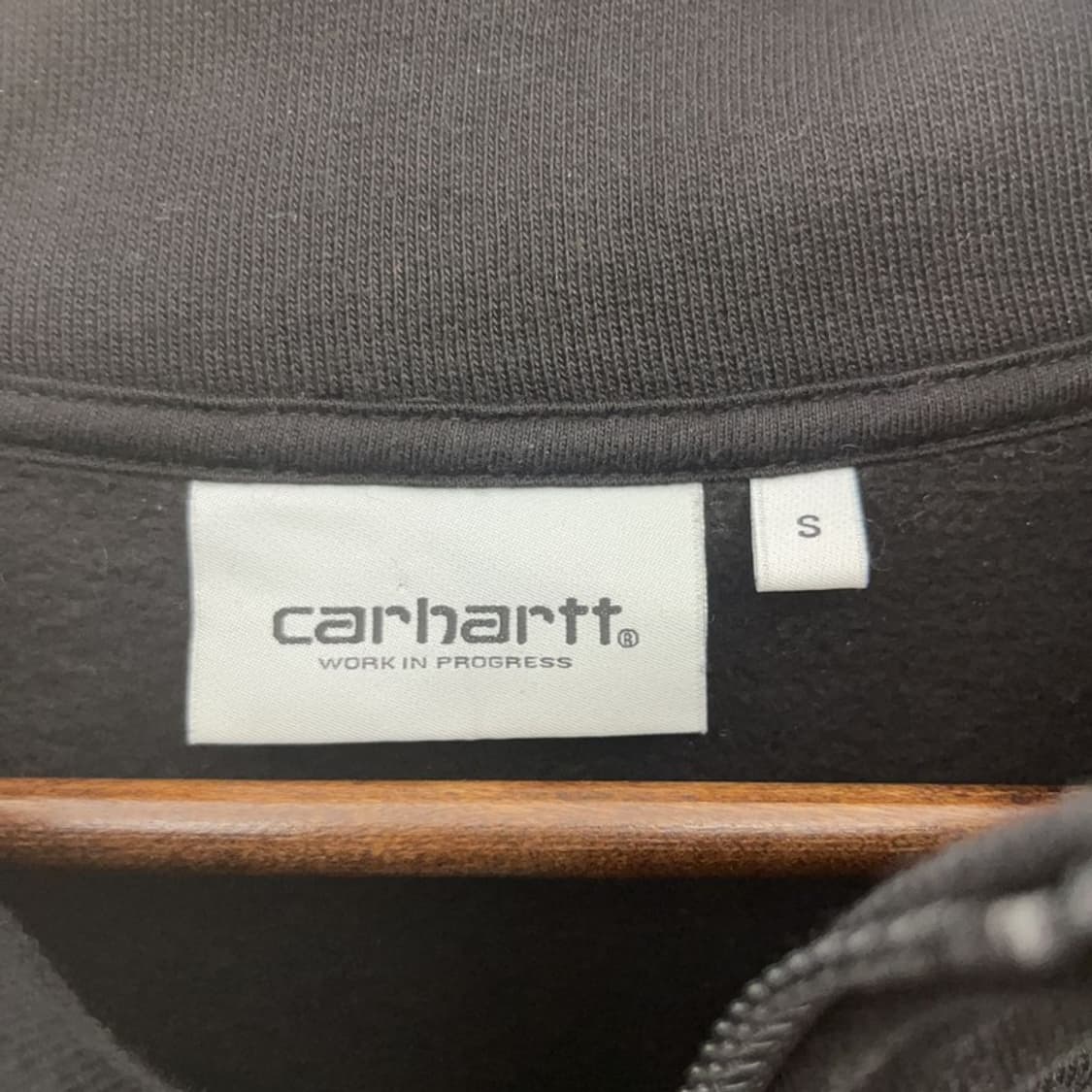 칼하트 레트로 라인스펠로고 약기모 반집업 맨투맨 S C07361 상품이미지5