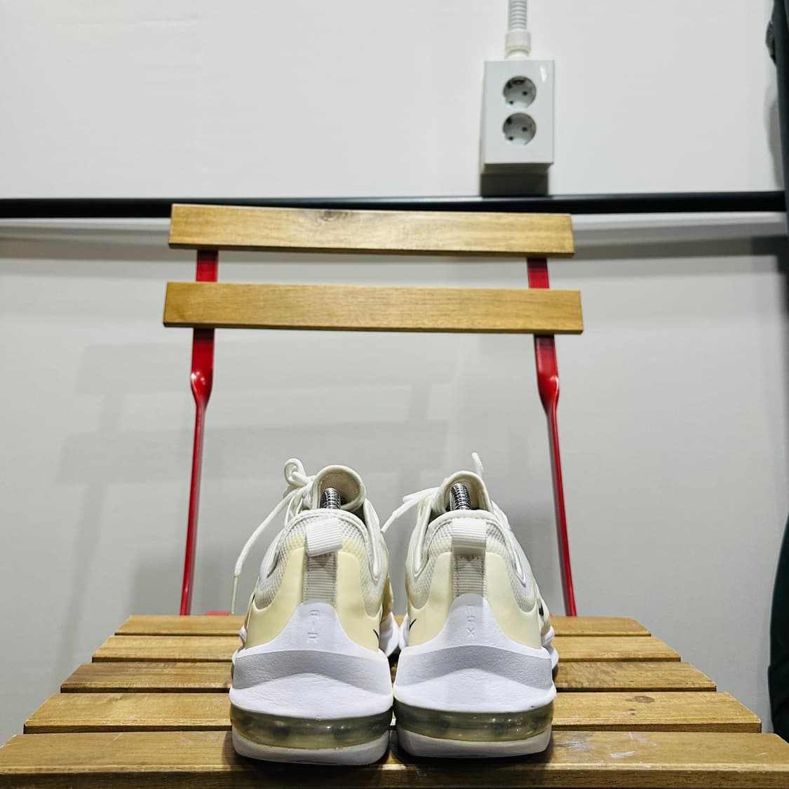 245) 나이키 운동화 여성 여자 신발 에어맥스 엑시드 상품이미지4