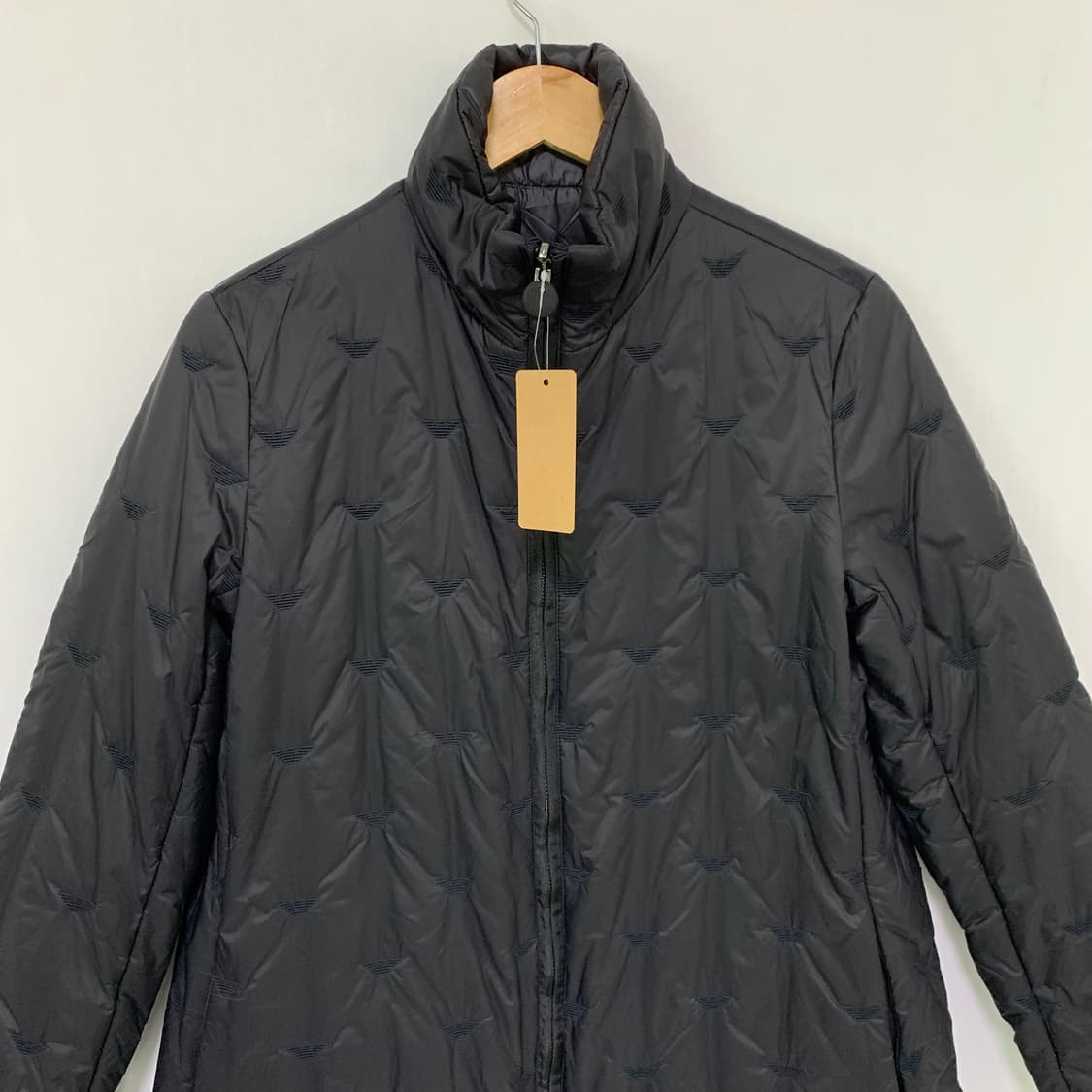 엠포리오 아르마니 블랙 퀼팅 여성 경량패딩 코트 점퍼 상품이미지4