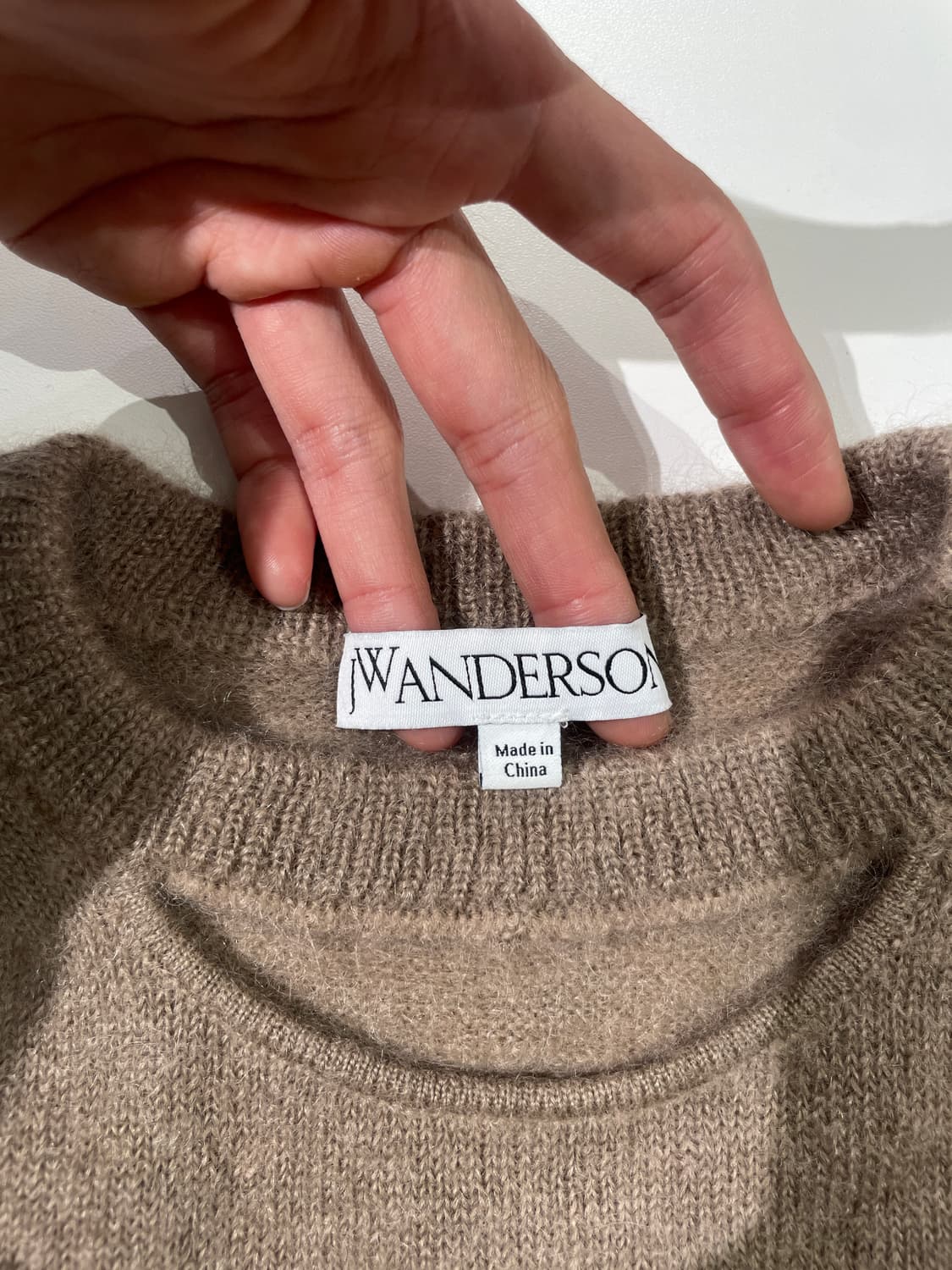 jw앤더슨 페이온 블렌드 모헤어 크롭 스웨터 상품이미지7