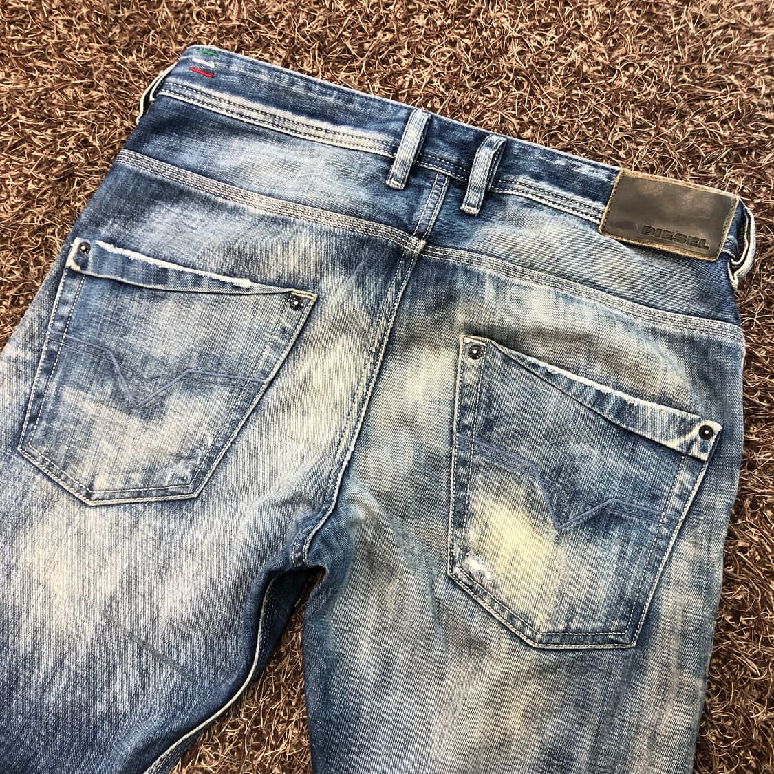 디젤 KROOLEY 워싱 디스 데님 팬츠 상품이미지6