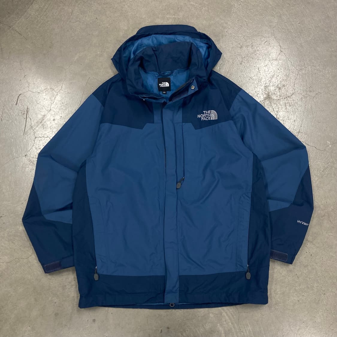 노스페이스 네이비 컬러 스몰 로고 하이벤트 바람막이 상품이미지1