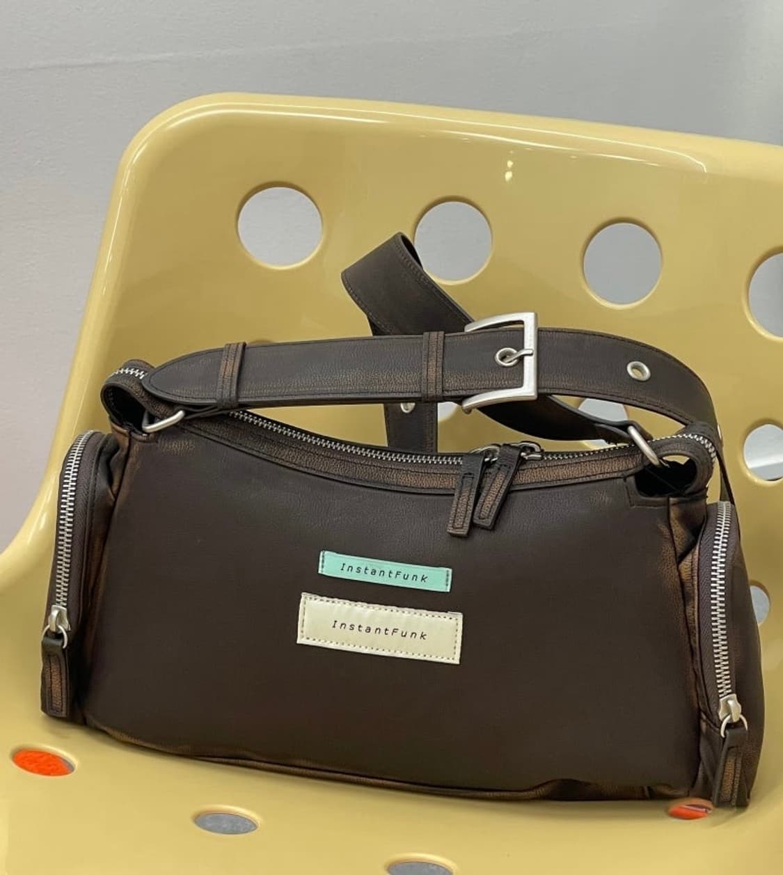 인스턴트펑크 빈티지 에코 레더 숄더백 상품이미지6