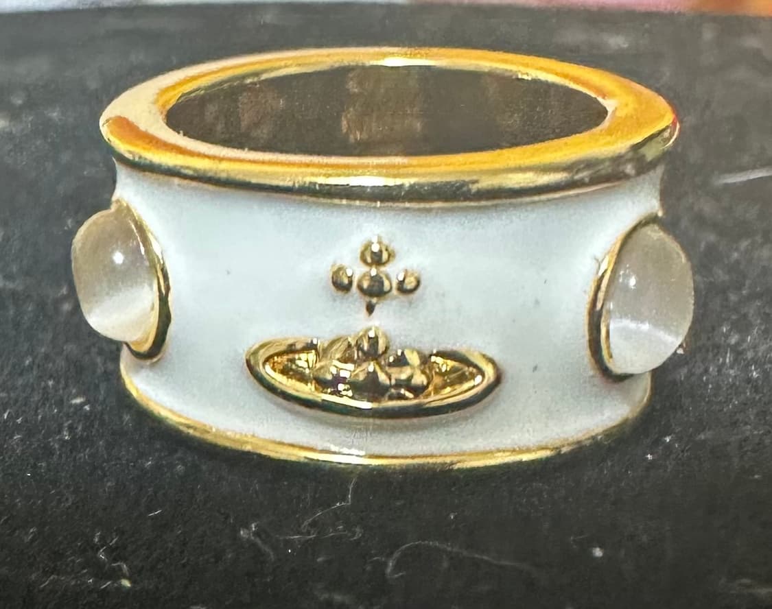 비비안웨스트우드 반지 골드 화이트&블랙 상품이미지3