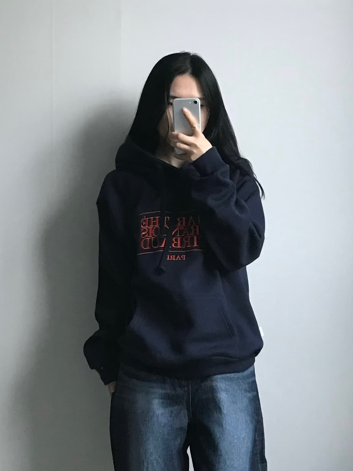 마리떼프랑소와저버 자수로고 네이비 후드티  상품이미지1