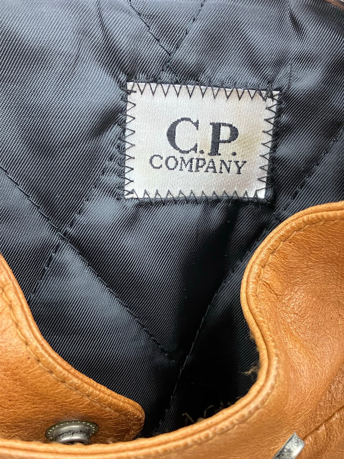 CP company 레더 블루종 브라운 상품이미지3