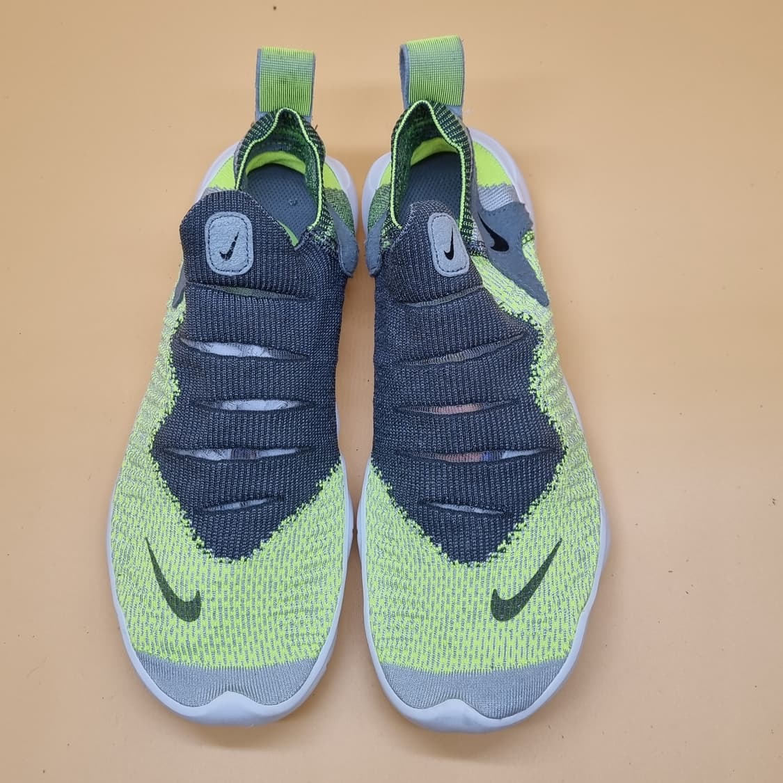 나이키 프리 런 플라이니트3.0 런닝화255 상품이미지2