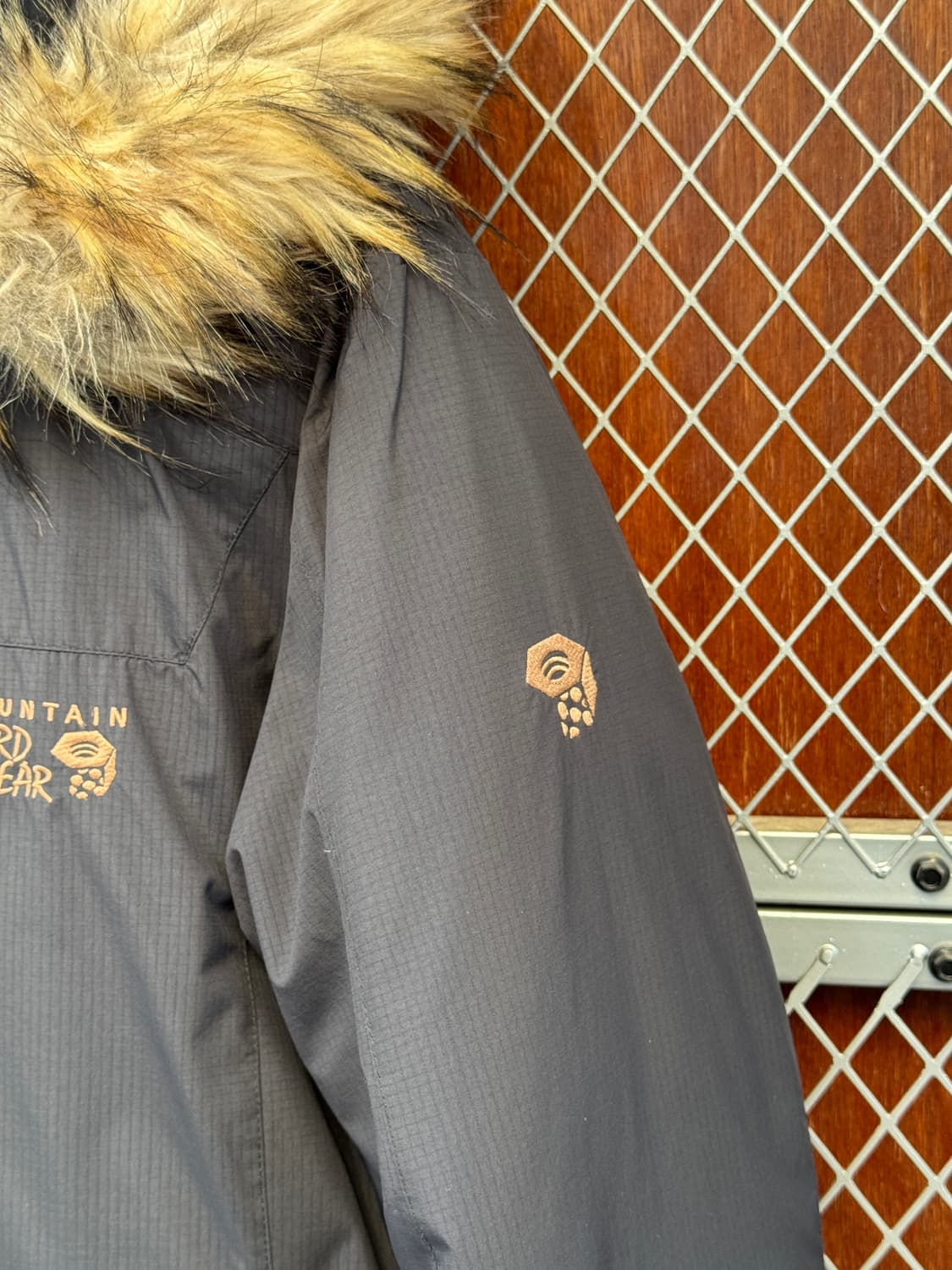 마운틴하드웨어 구스다운 패딩파카 블랙 L 상품이미지3