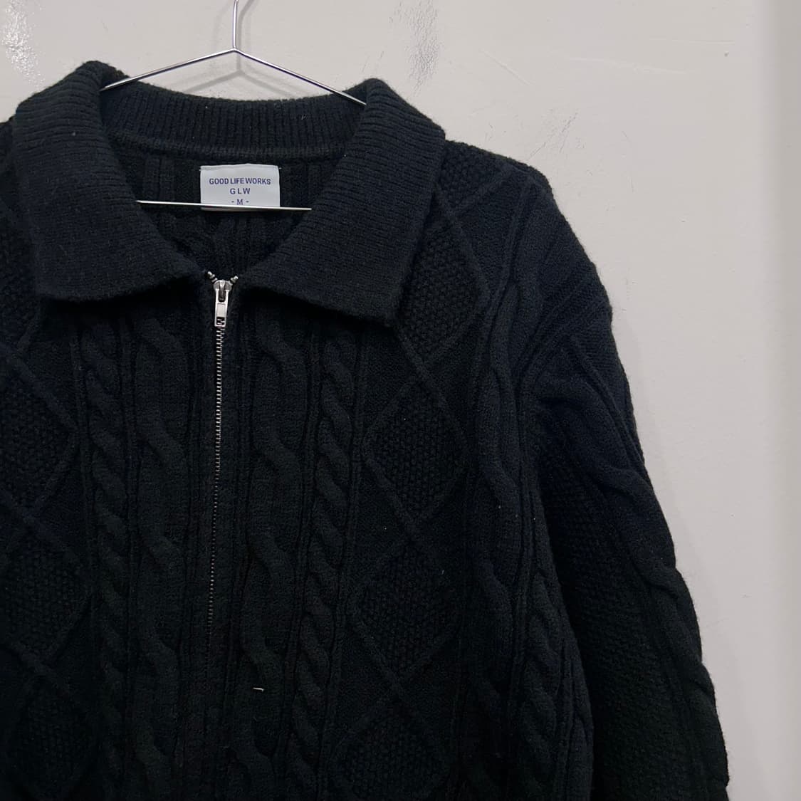 굿라이프웍스 오버핏 꽈배기 카라 니트집업 상품이미지1