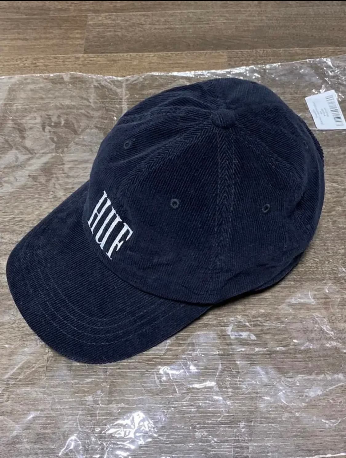 [OS] 허프 Huf 코듀로이 로고 블랙 캡 모자 상품이미지1