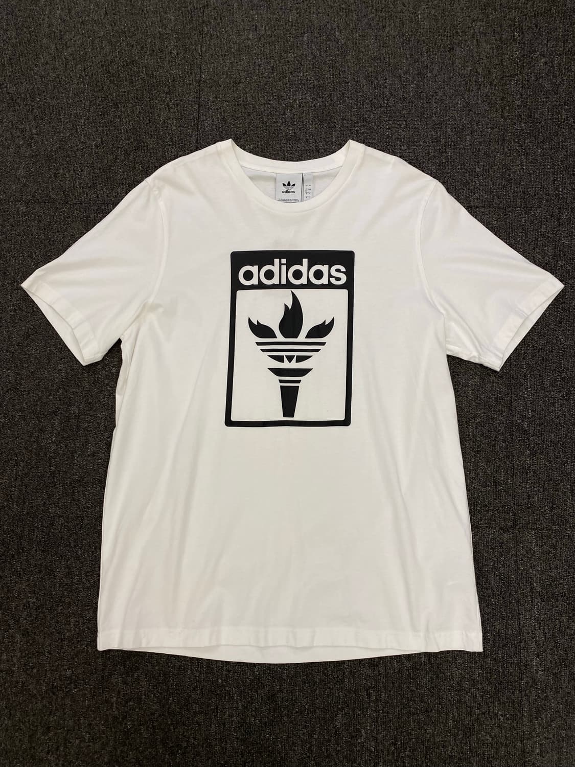 Adidas 아디다스 반팔 티셔츠 상품이미지1