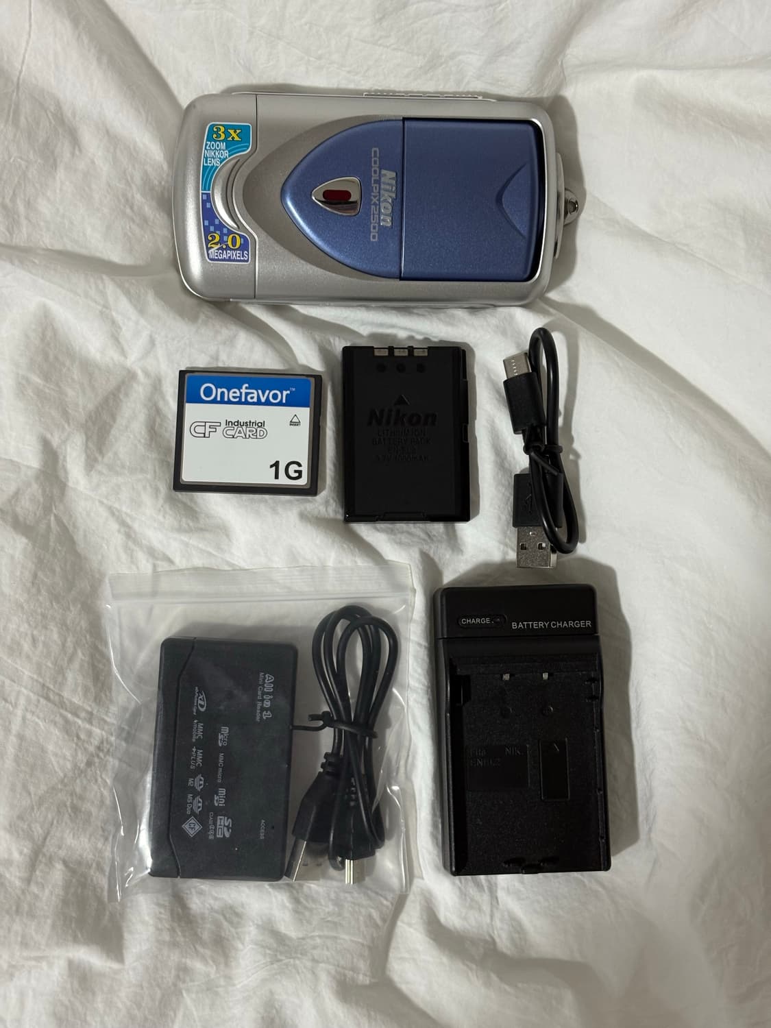 Nikon coolpix 2500 니콘 쿨픽스 2500  황조지 디카 상품이미지2