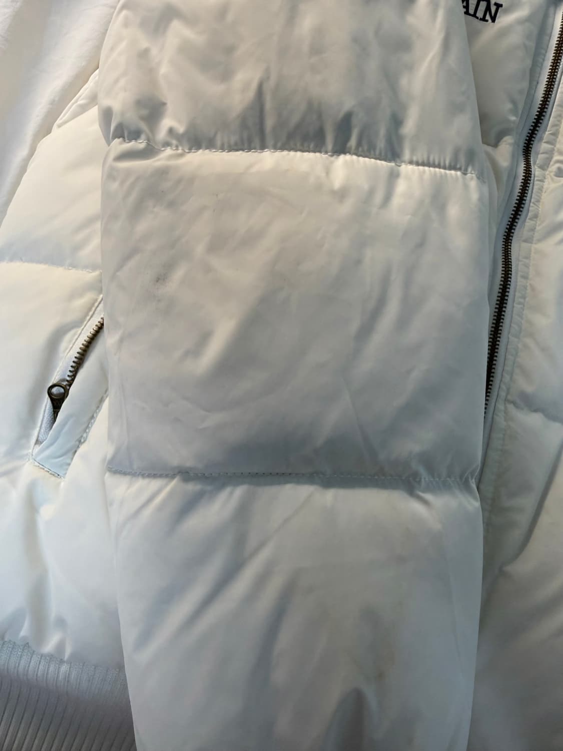 폴로 빅포니 브리튼 패딩 화이트 상품이미지9