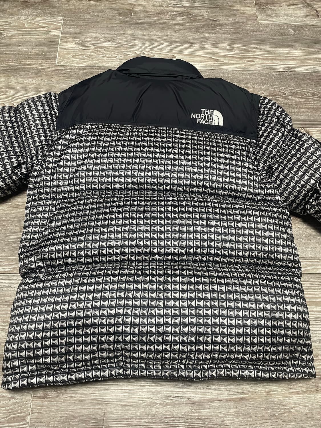 슈프림 노스페이스 스터드 눕시 상품이미지9