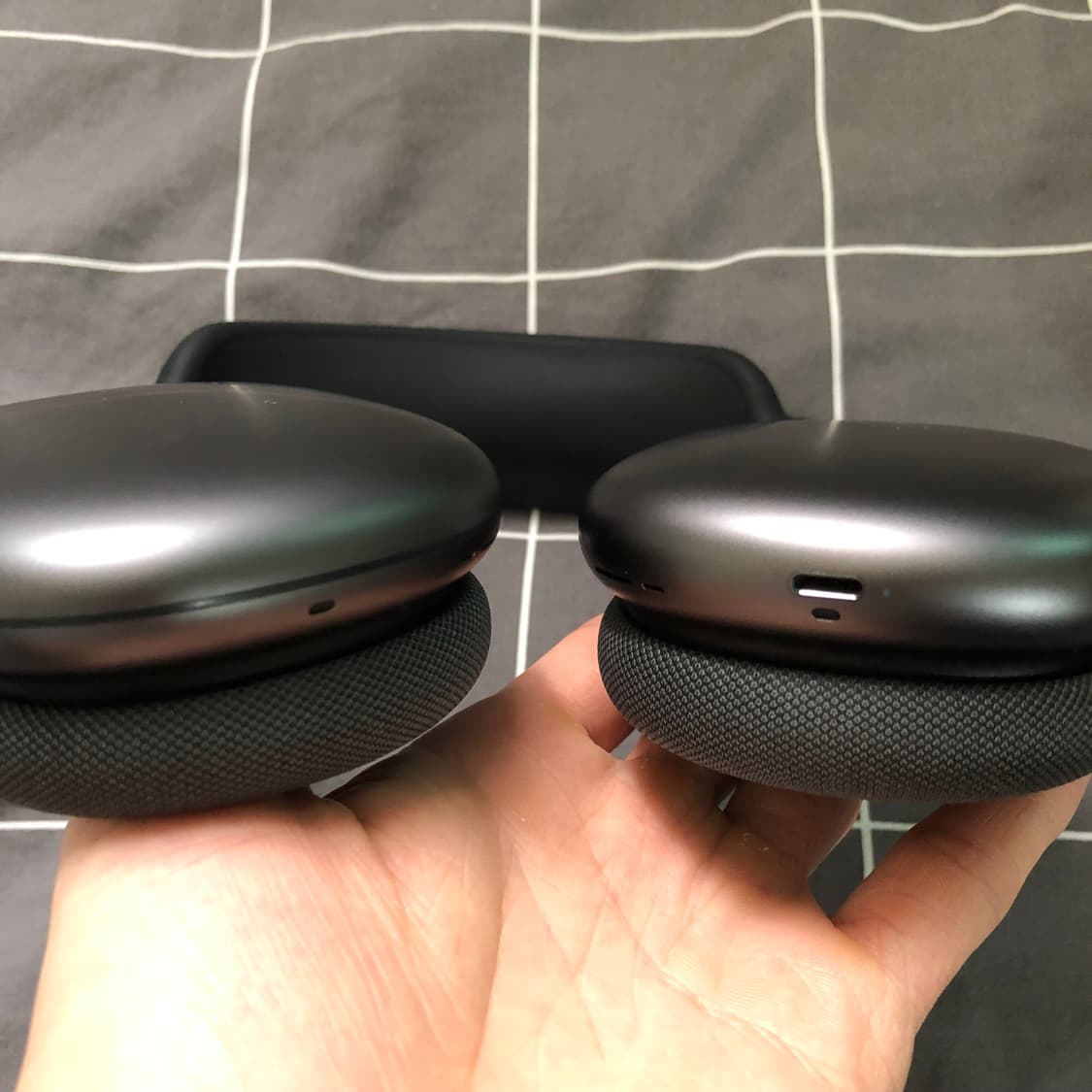 에어팍 맥스(AirPods Max)(1세대)스페이스 그레이 색상 상품이미지3