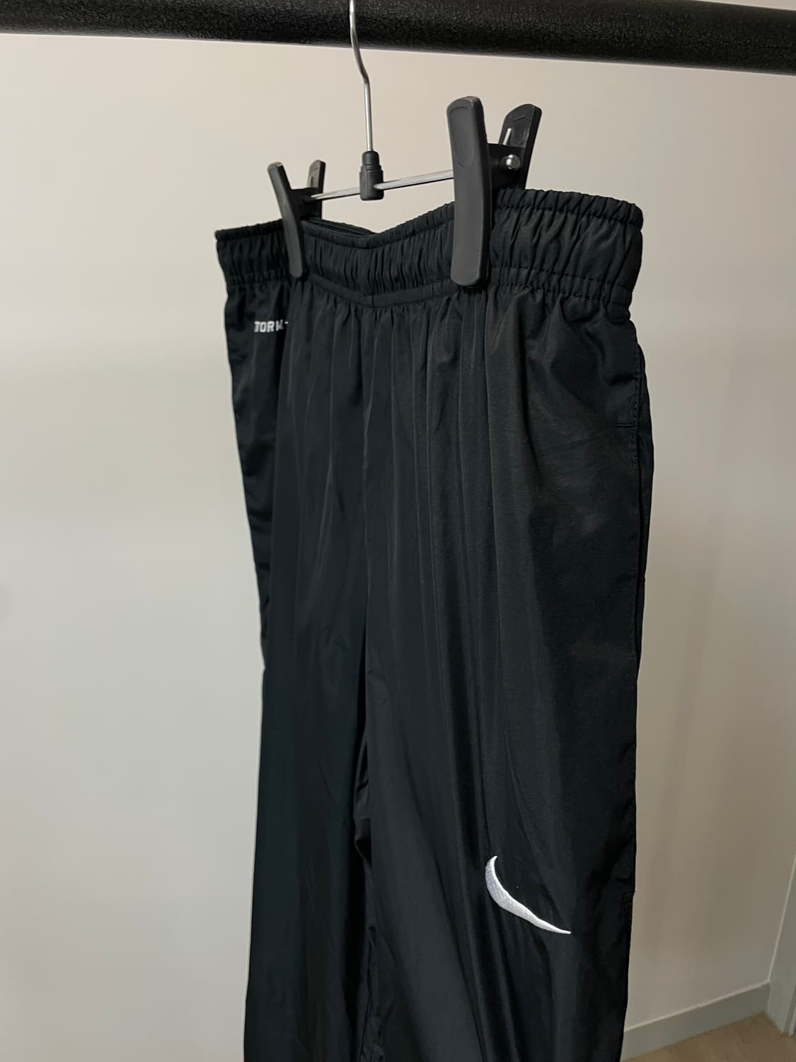 (M) Nike 나이키 스톰핏 올드스쿨 스우시 트레이닝 팬츠 상품이미지2