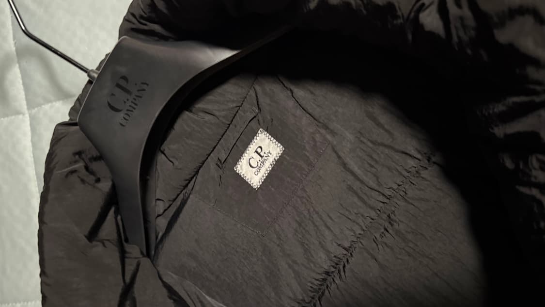 CP컴퍼니 에코 크롬 R 다운 자켓 블랙 23FW 56사이즈 상품이미지4