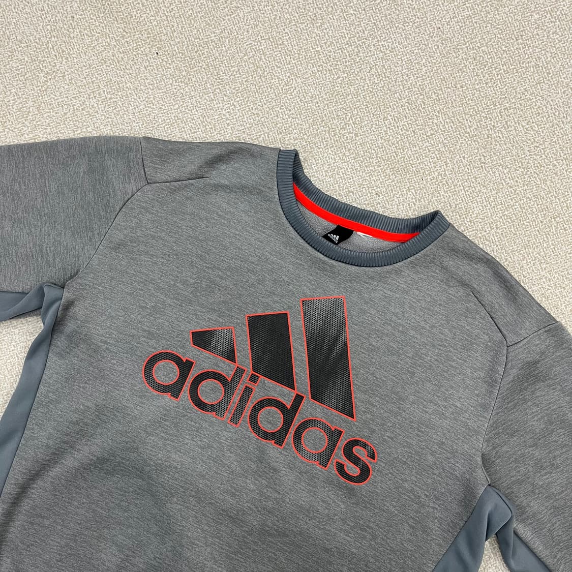 [L~XL] 아디다스 삼각 빅로고 크루넥 기능성 맨투맨 3954 상품이미지4