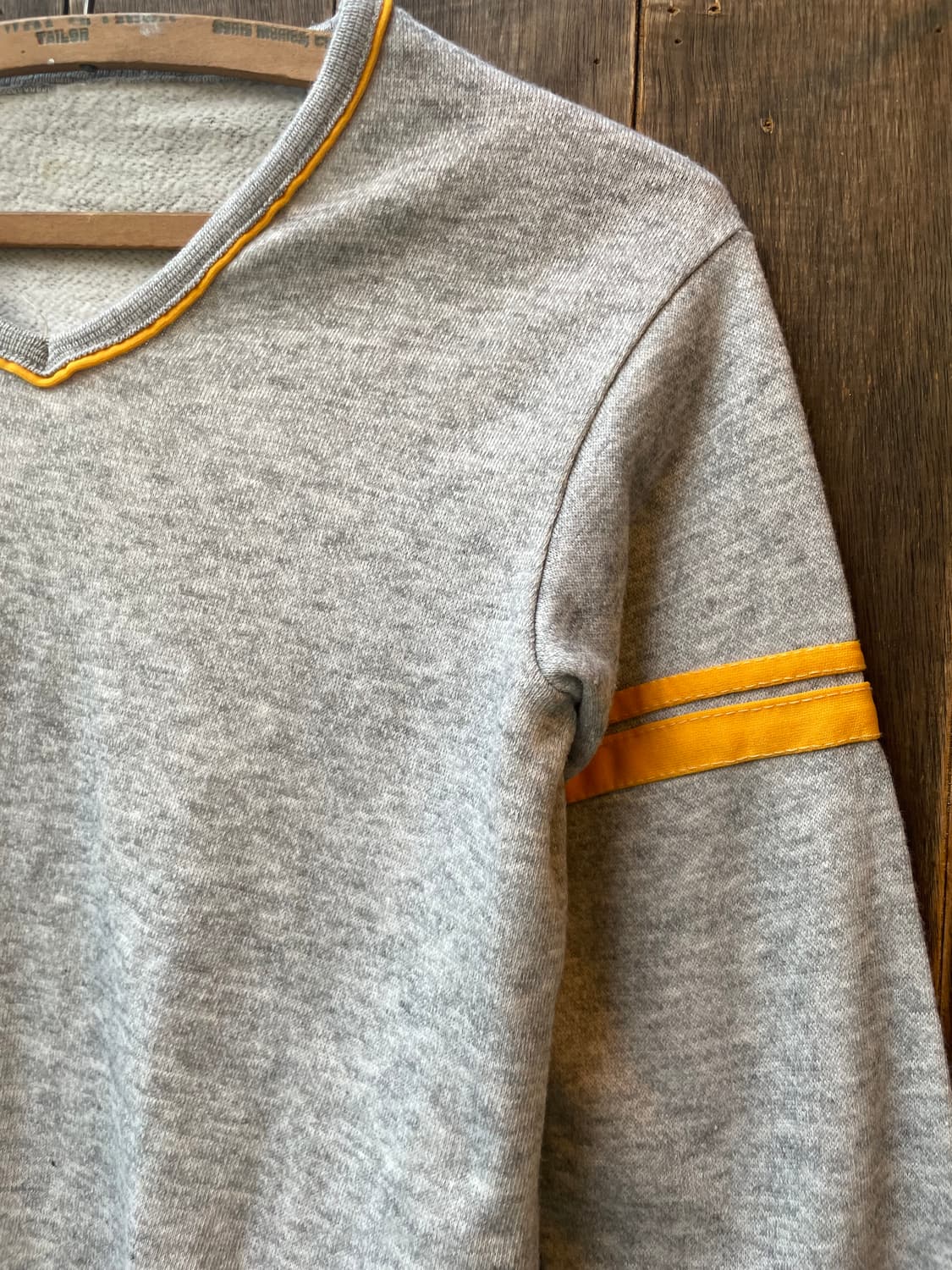 1970-80's Vintage V-Neck Sweatshirt 상품이미지5