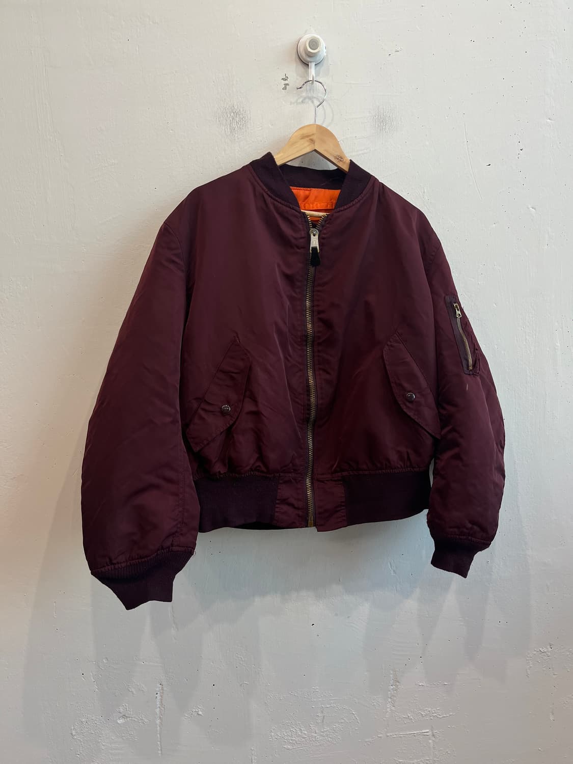 90s 알파인더스트리 MA-1 플라이트 자켓 버건디 Made in USA 상품이미지1