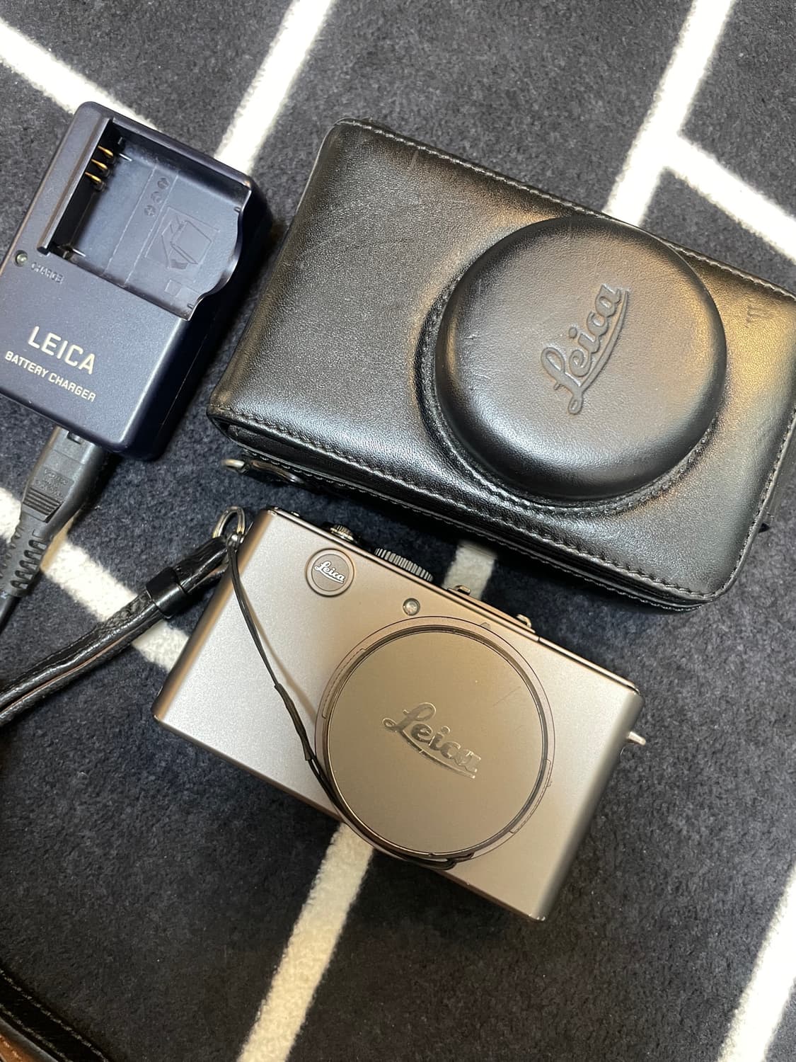 Leica D-LUX 4 (라이카 디룩스 4 티탄) 상품이미지2