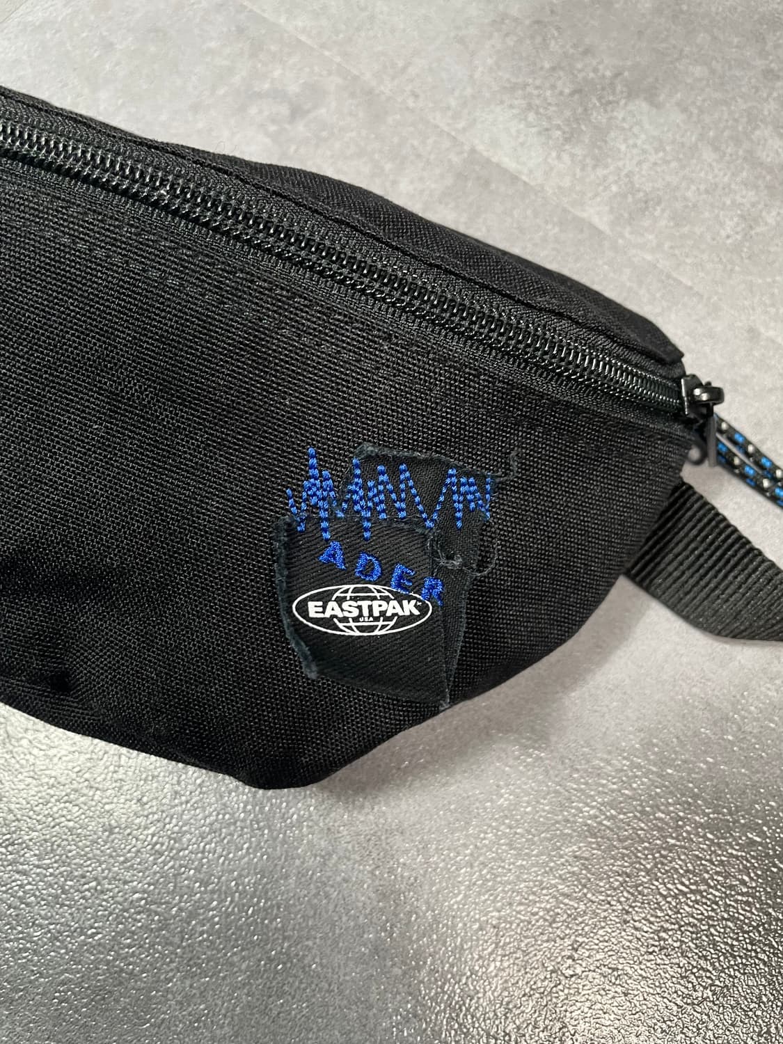 아더에러 이스트팩 슬링백 (on.494) 상품이미지8