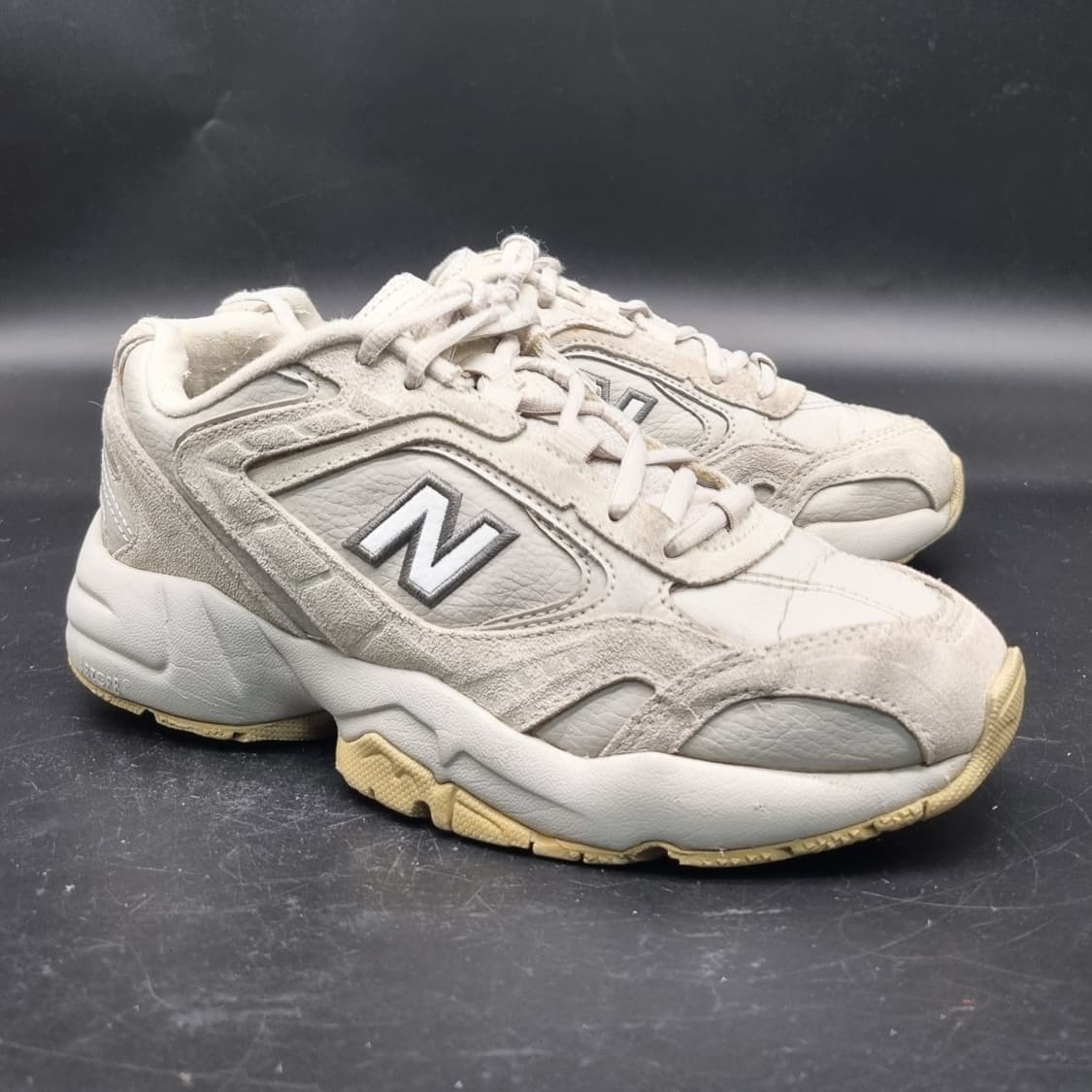 뉴발란스 452 여성운동화235 상품이미지1