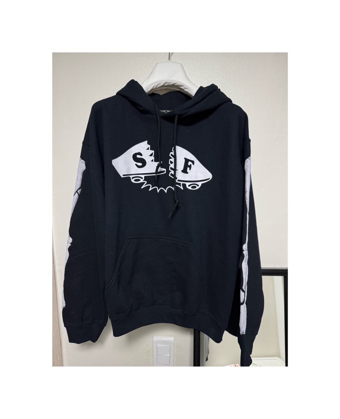 사스콰치패브릭스 브로큰 본 후드 상품이미지1