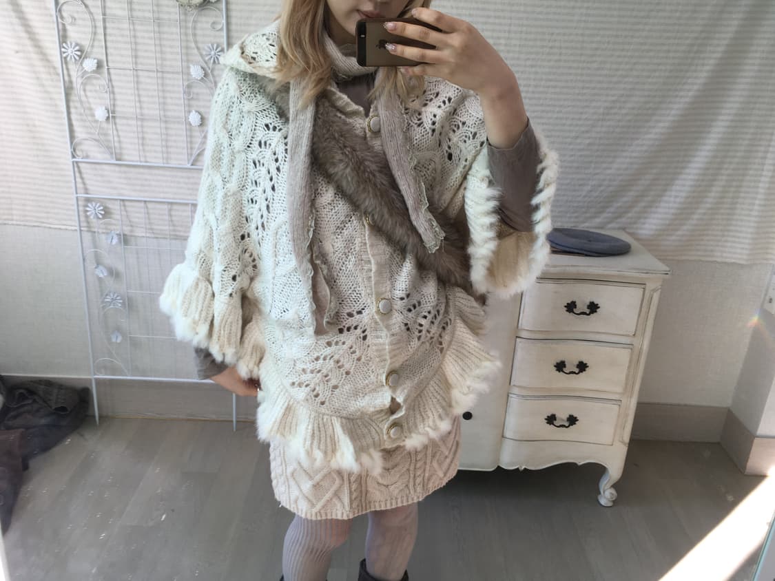 INGNI 아이보리 니트 후드 케이프 상품이미지3