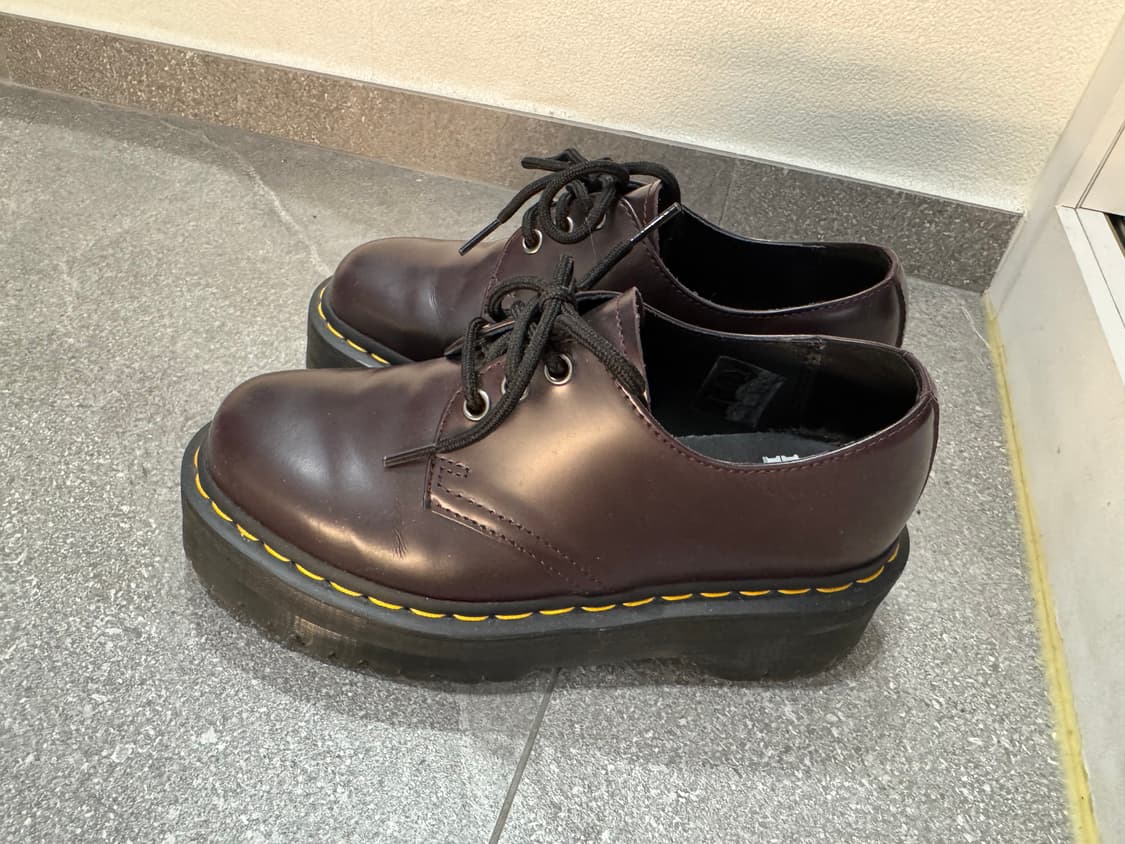 닥터마틴 쿼드 버건디 uk4 상품이미지3