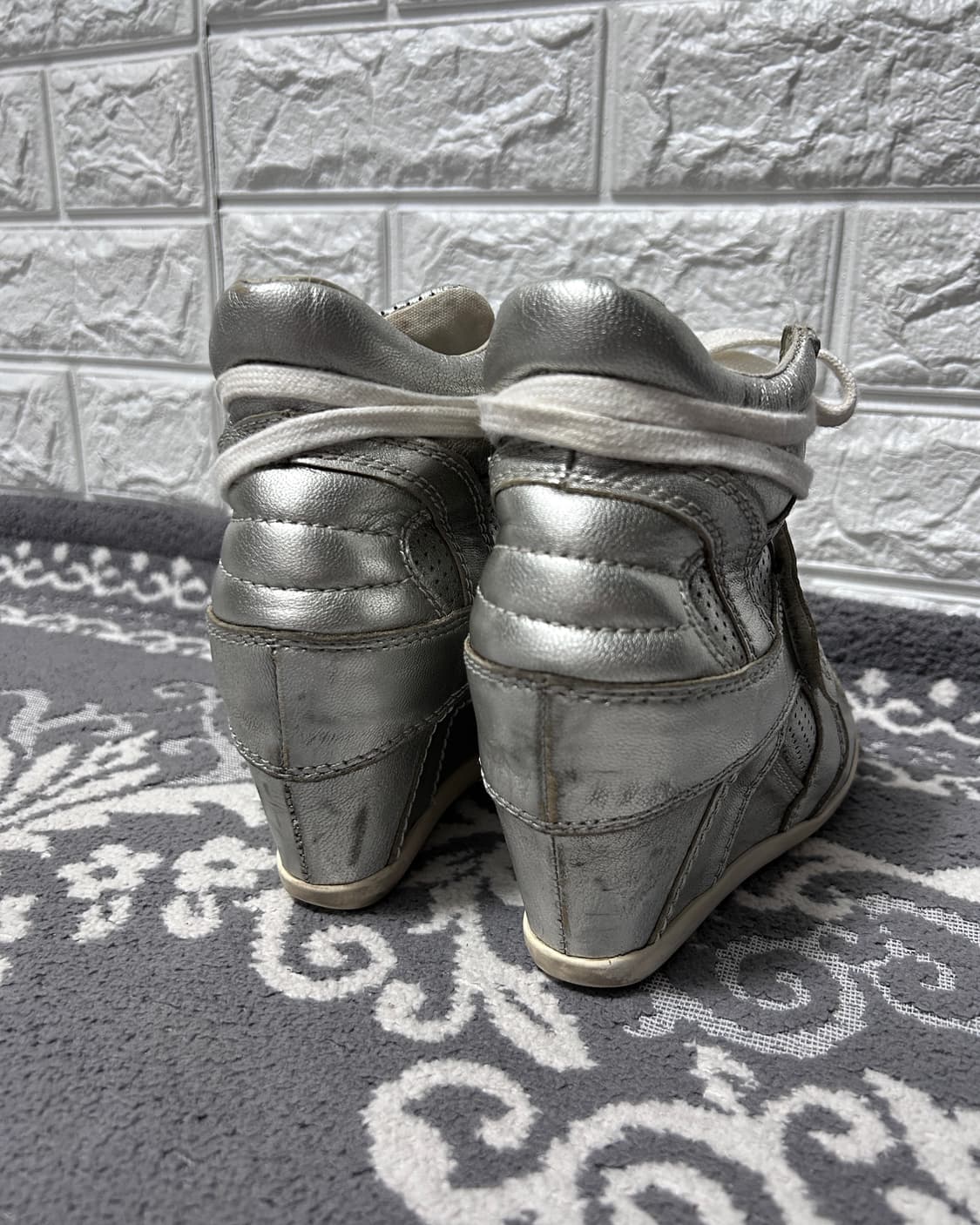 Ash 아쉬 메탈릭 실버 히든 웨지힐 스니커즈 상품이미지5