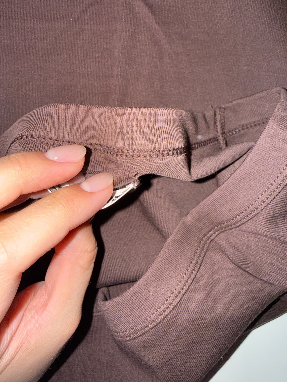 글로니 걸프렌드 오프숄더 탑 브라운 상품이미지4