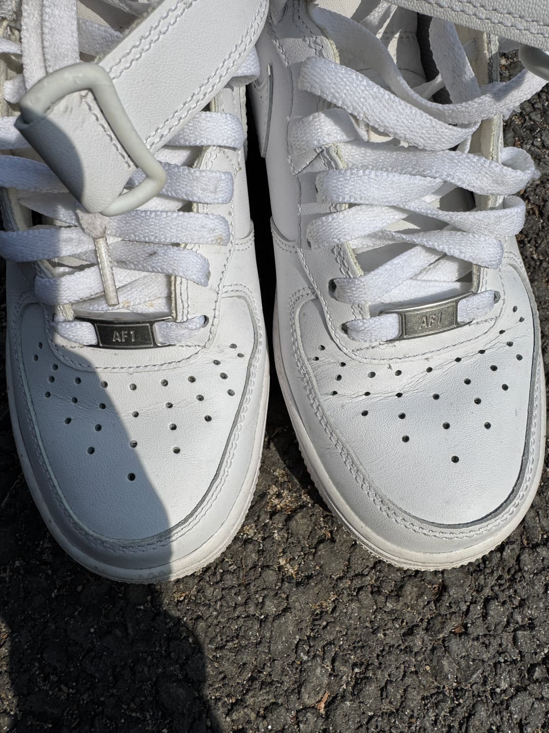 나이키 우먼스 에어포스 1 07 미드 230사이즈 상품이미지3