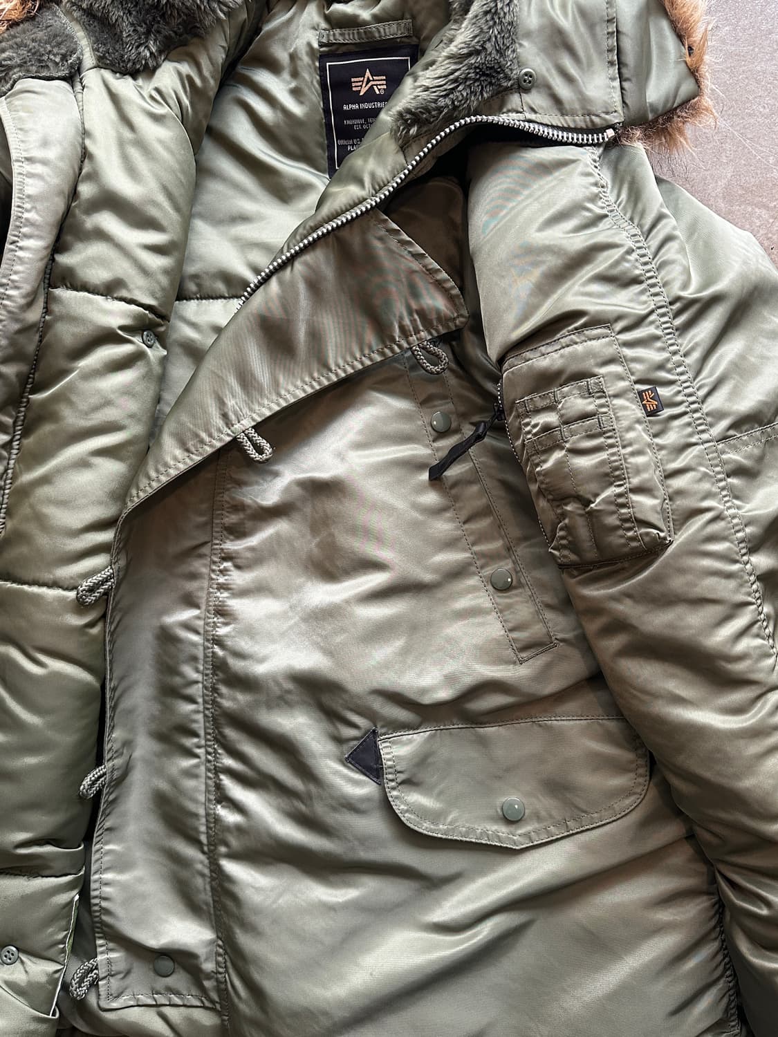 알파인더스트리 n3b 세이지그린 상품이미지3